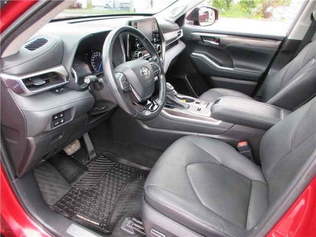 2021 Toyota Highlander Hybrid Limited (Stk: 26324A) in Peterborough - Image 11 of 32