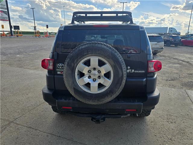 2007 Toyota FJ Cruiser Base in Saskatoon - Image 6 of 11