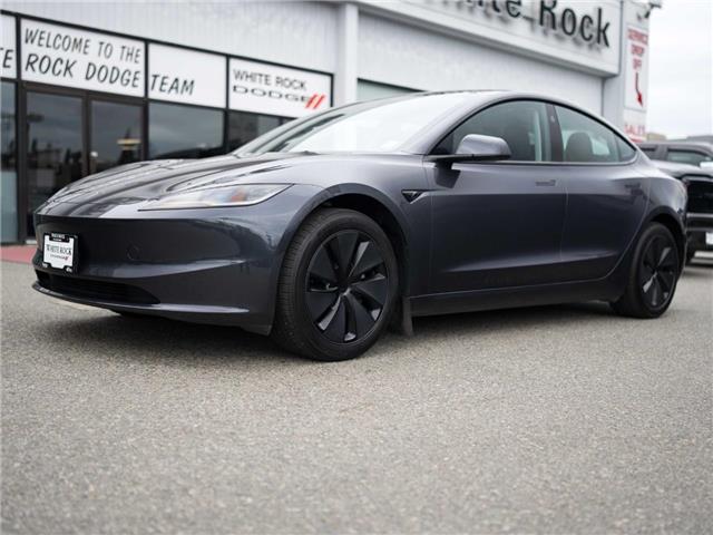2024 Tesla Model 3 Base (Stk: 31490) in Surrey - Image 1 of 17
