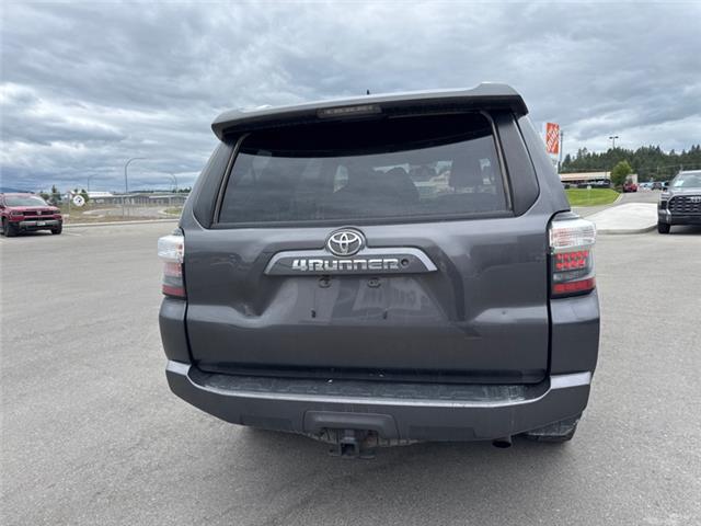 2018 Toyota 4Runner SR5 (Stk: 5819170X) in Cranbrook - Image 3 of 13