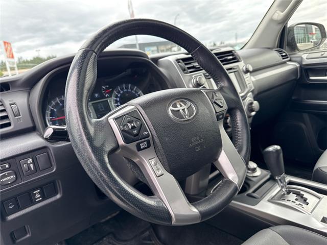 2018 Toyota 4Runner SR5 (Stk: 5819170X) in Cranbrook - Image 4 of 13