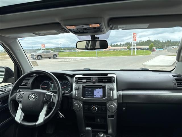 2018 Toyota 4Runner SR5 (Stk: 5819170X) in Cranbrook - Image 5 of 13