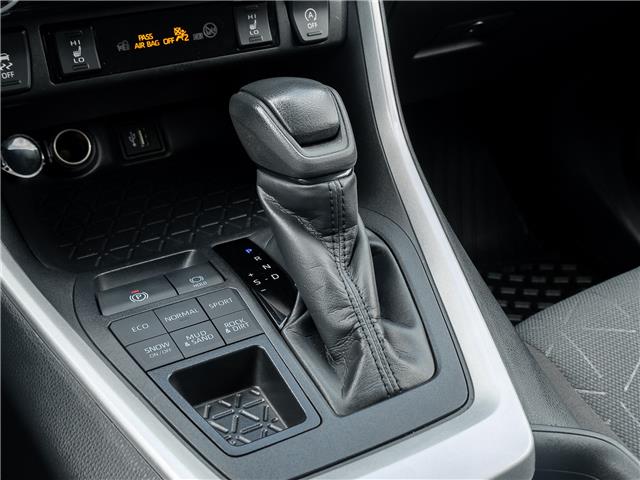2025 Toyota RAV4 XLE (Stk: 23U12540) in North York - Image 18 of 26