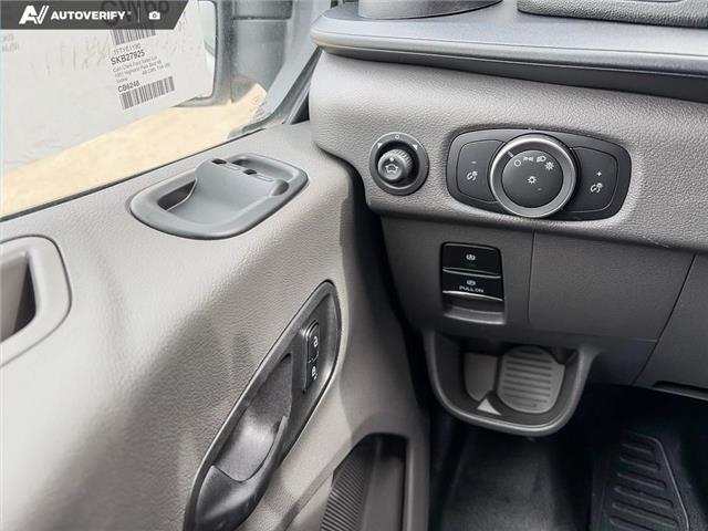 2025 Ford Transit-150 Cargo Base (Stk: 25AT1812) in Airdrie - Image 17 of 25