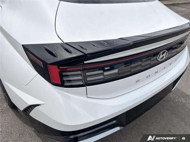 2025 Hyundai Sonata Preferred-Trend (Stk: 167035) in London - Image 11 of 26