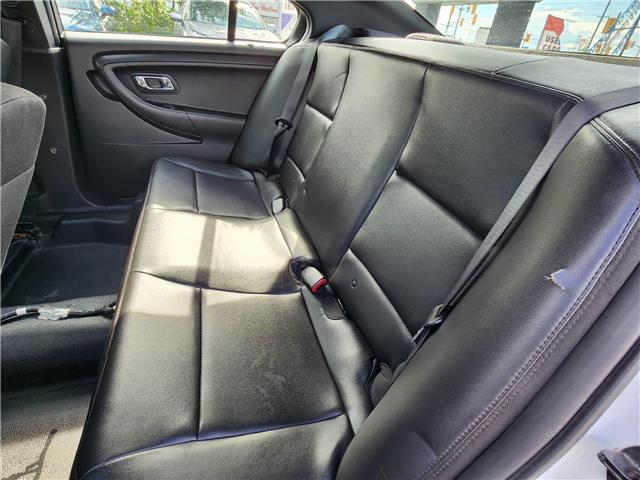 2015 Ford Sedan Police Interceptor Base in Ottawa - Image 3 of 6