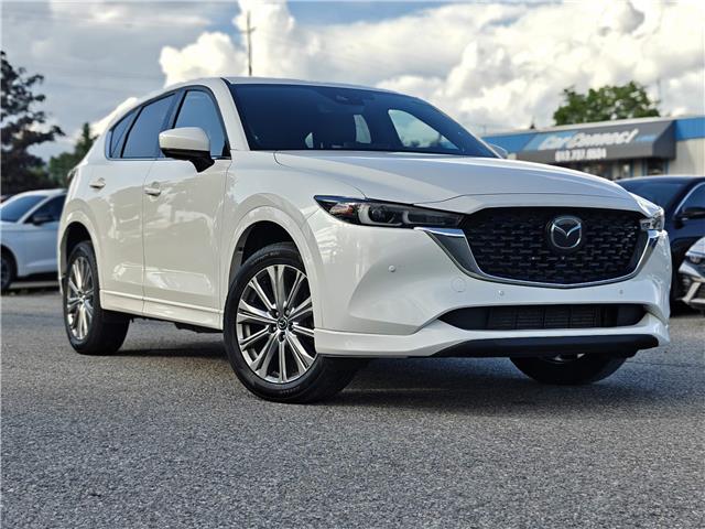 2022 Mazda CX-5 Signature in Ottawa - Image 7 of 29