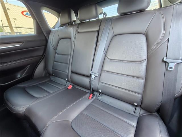 2022 Mazda CX-5 Signature in Ottawa - Image 16 of 29
