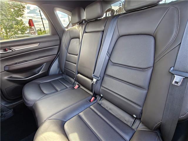 2022 Mazda CX-5 Signature in Ottawa - Image 23 of 29