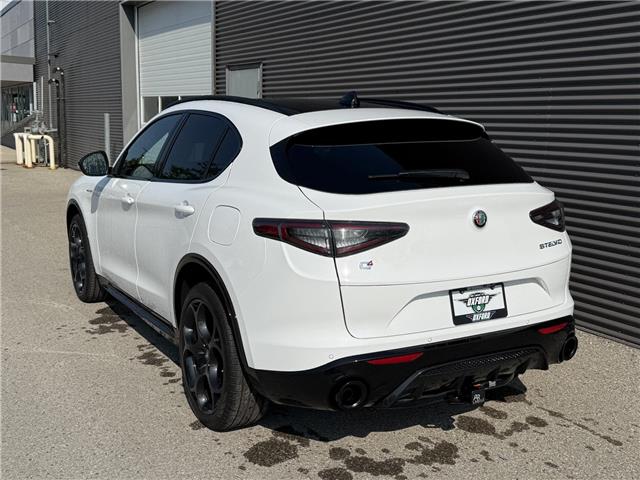2024 Alfa Romeo Stelvio ti (Stk: U11202A) in London - Image 4 of 33