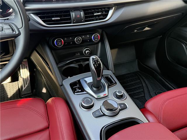 2024 Alfa Romeo Stelvio ti (Stk: U11202A) in London - Image 27 of 33