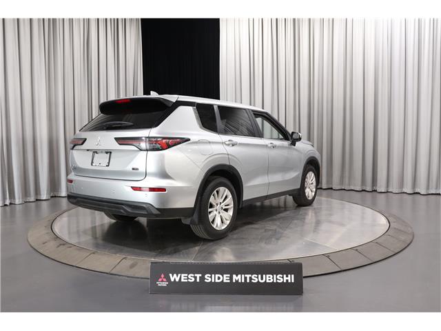 2025 Mitsubishi Outlander ES (Stk: P26621A) in Edmonton - Image 5 of 30