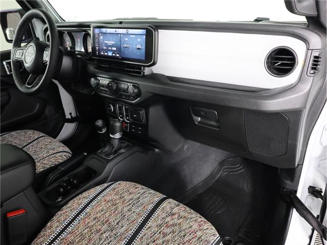 2026 Jeep Wrangler Sport (Stk: B21246) in Calgary - Image 12 of 20
