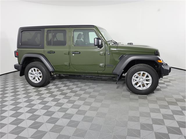 2023 Jeep Wrangler Sport (Stk: B21245) in Calgary - Image 5 of 21 2023 Jeep Wrangler Sport (Stk: B21245) in Calgary - Image 5 of 21