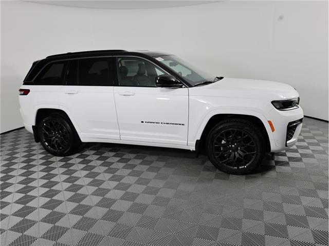 2026 Jeep Grand Cherokee Base (Stk: 26J156) in Calgary - Image 5 of 19