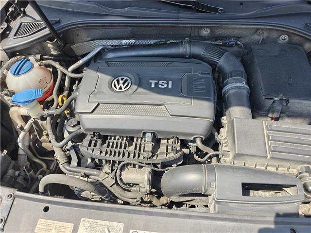 2017 Volkswagen Passat 1.8 TSI Highline in Ottawa - Image 22 of 24 2017 Volkswagen Passat 1.8 TSI Highline in Ottawa - Image 22 of 24