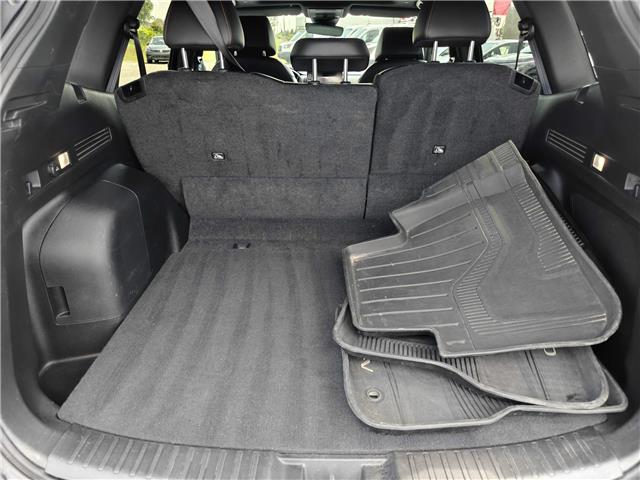 2023 Honda CR-V Hybrid Touring in Ottawa - Image 16 of 26