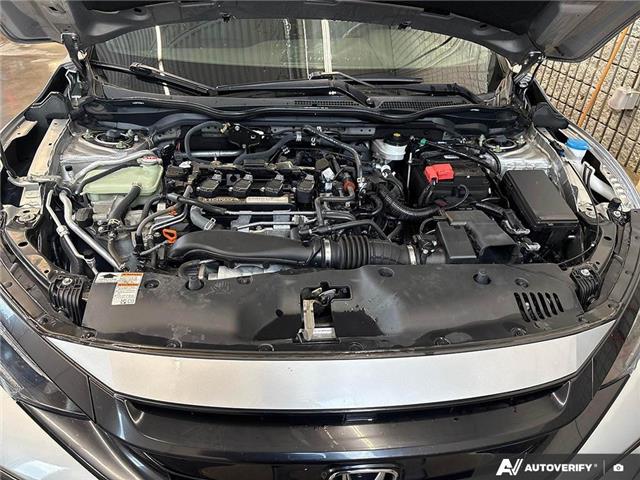 2018 Honda Civic Sport Touring (Stk: 167066) in London - Image 11 of 26