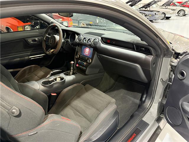 2018 Ford Shelby GT350 Base in Watford - Image 27 of 34