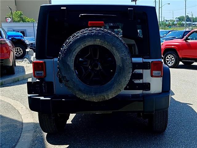 2018 Jeep Wrangler JK Unlimited Sport (Stk: 28502T) in Newmarket - Image 4 of 13