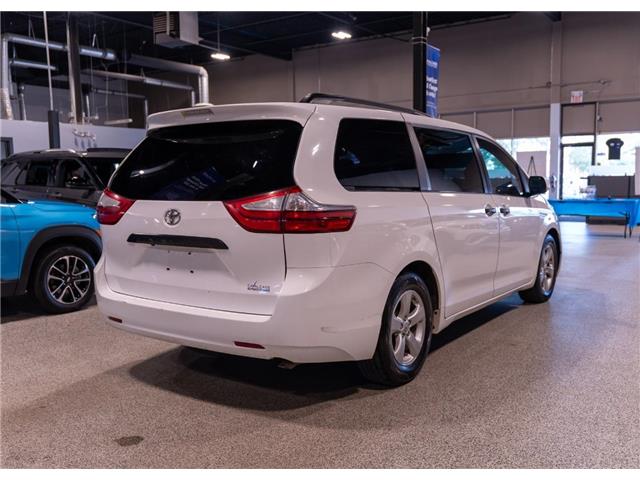 2016 Toyota Sienna 7 Passenger (Stk: RE69371) in Calgary - Image 4 of 22