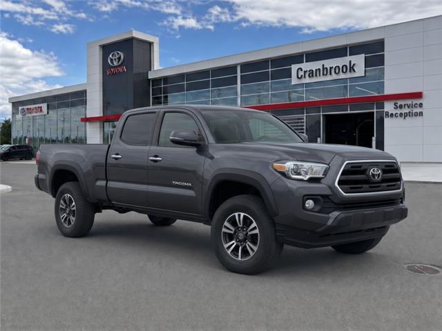 2017 Toyota Tacoma  (Stk: X140182A) in Cranbrook - Image 2 of 20
