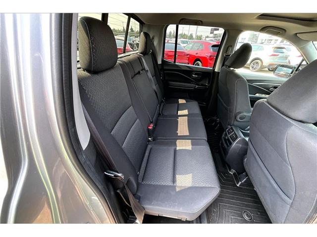 2017 Honda Ridgeline Sport (Stk: 05488U) in Calgary - Image 28 of 35 2017 Honda Ridgeline Sport (Stk: 05488U) in Calgary - Image 28 of 35