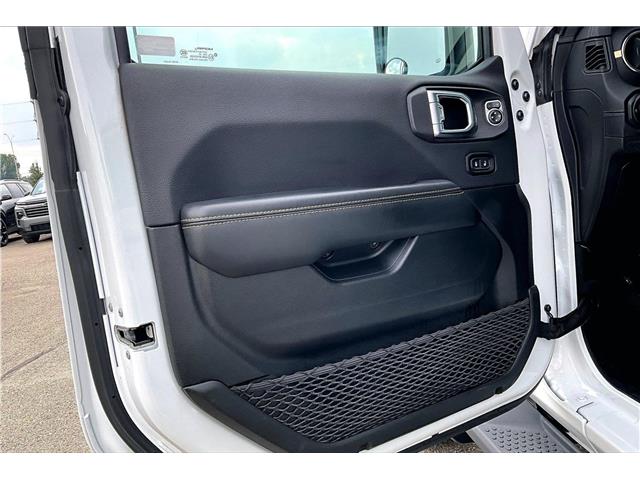 2024 Jeep Wrangler Sahara (Stk: 59822U) in Calgary - Image 18 of 35