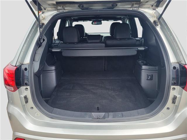 2022 Mitsubishi Outlander Plug-In Hybrid  (Stk: T0149A) in Barrie - Image 10 of 48