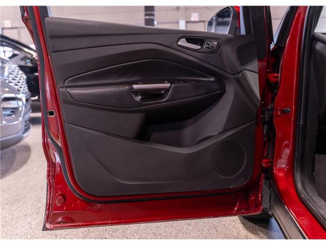 2019 Ford Escape Titanium (Stk: RE69381) in Calgary - Image 11 of 24