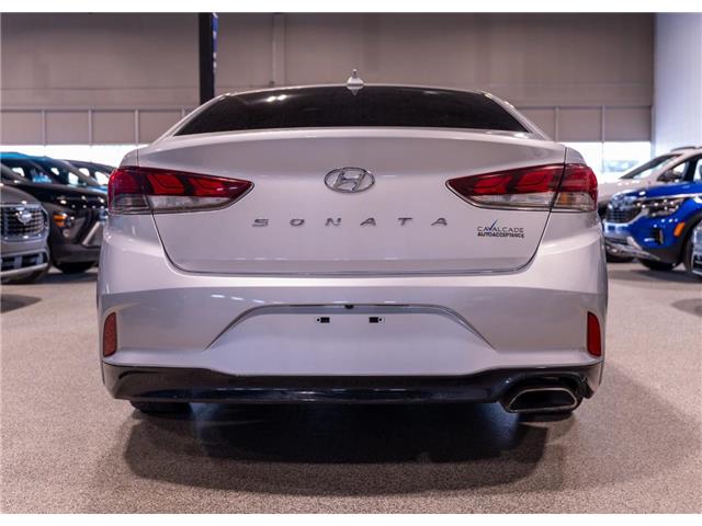 2018 Hyundai Sonata GL (Stk: R69436) in Calgary - Image 5 of 25 2018 Hyundai Sonata GL (Stk: R69436) in Calgary - Image 5 of 25