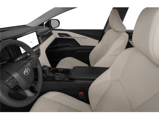 2025 Toyota Camry XLE (Stk: 3016905A) in Cranbrook - Image 4 of 9
