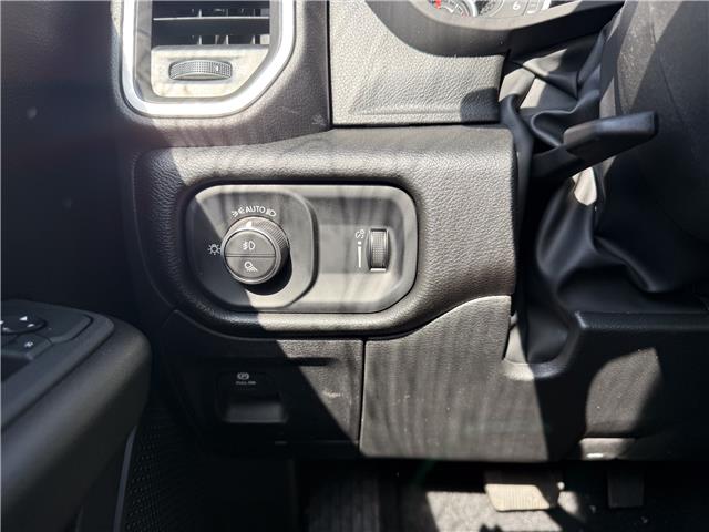 2026 RAM 1500 Tradesman (Stk: 26361) in London - Image 20 of 21 2026 RAM 1500 Tradesman (Stk: 26361) in London - Image 20 of 21