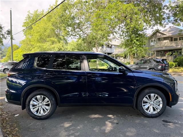 2026 Mitsubishi Outlander SE (Stk: 605950A) in North Vancouver - Image 3 of 16