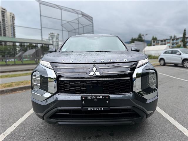2026 Mitsubishi Outlander ES (Stk: 621270) in North Vancouver - Image 8 of 16