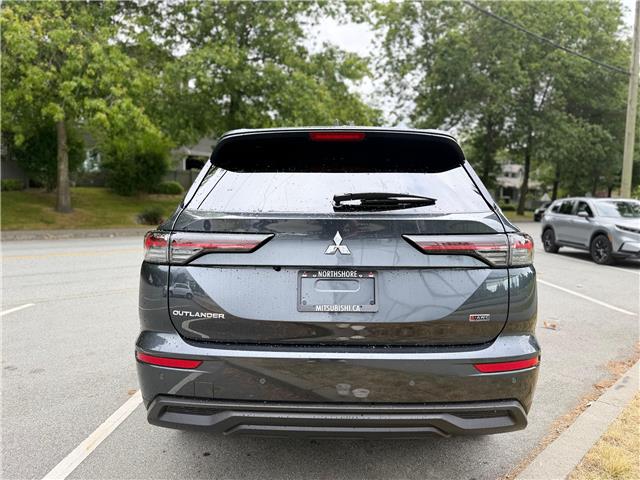 2026 Mitsubishi Outlander ES (Stk: 621270) in North Vancouver - Image 7 of 16