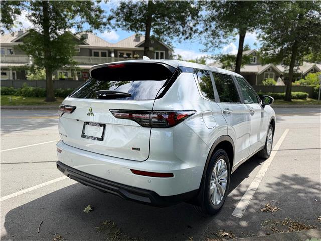2026 Mitsubishi Outlander ES (Stk: 620514) in North Vancouver - Image 7 of 16
