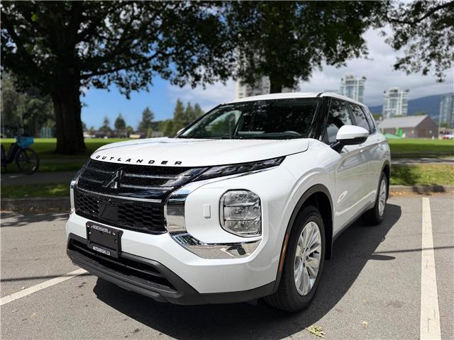 2026 Mitsubishi Outlander ES (Stk: 620514) in North Vancouver - Image 2 of 16