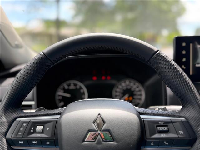 2026 Mitsubishi Outlander ES (Stk: 620514) in North Vancouver - Image 13 of 16