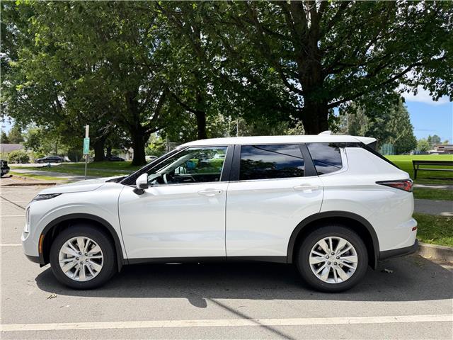 2026 Mitsubishi Outlander ES (Stk: 620514) in North Vancouver - Image 5 of 16