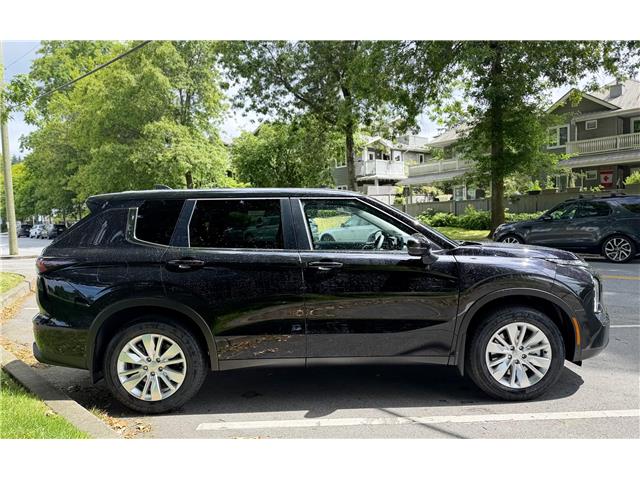 2026 Mitsubishi Outlander ES (Stk: 620643) in North Vancouver - Image 4 of 17