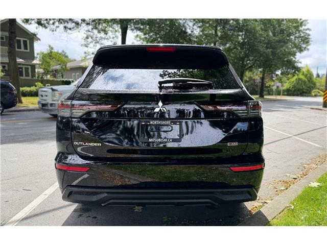 2026 Mitsubishi Outlander ES (Stk: 620643) in North Vancouver - Image 8 of 17