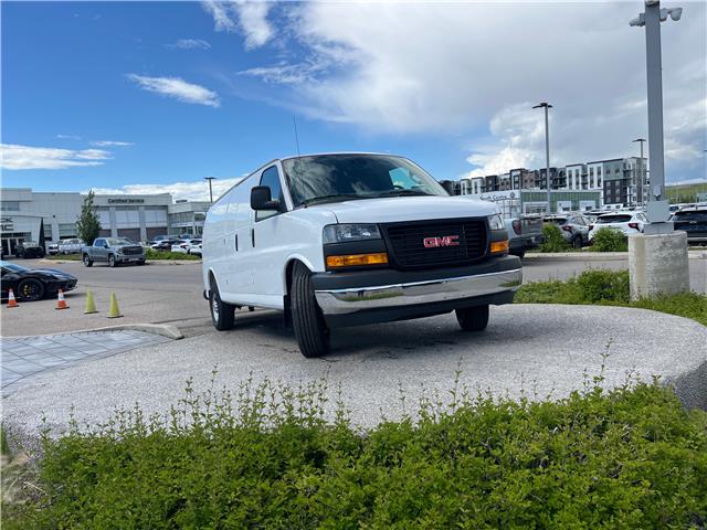 2026 GMC Savana 3500 Work Van (Stk: T1193546) in Calgary - Image 7 of 18