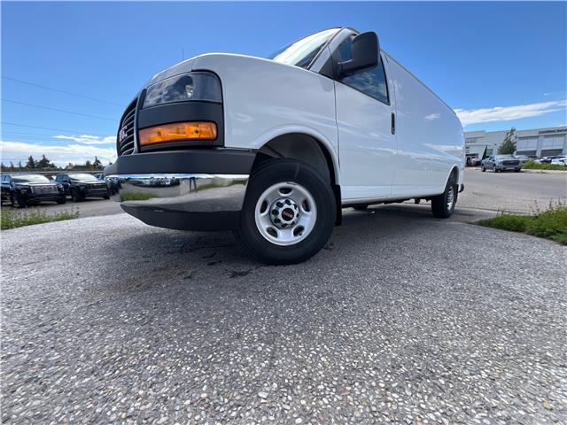 2026 GMC Savana 3500 Work Van (Stk: T1193546) in Calgary - Image 9 of 18
