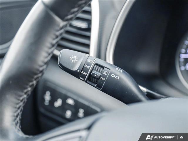 2021 Hyundai Tucson Preferred w/Sun & Leather Package (Stk: 99628) in London - Image 13 of 26