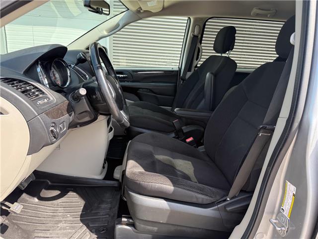 2017 Dodge Grand Caravan CVP/SXT (Stk: U11245) in London - Image 10 of 23 2017 Dodge Grand Caravan CVP/SXT (Stk: U11245) in London - Image 10 of 23