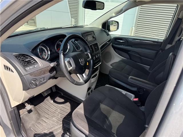 2017 Dodge Grand Caravan CVP/SXT (Stk: U11245) in London - Image 11 of 23 2017 Dodge Grand Caravan CVP/SXT (Stk: U11245) in London - Image 11 of 23