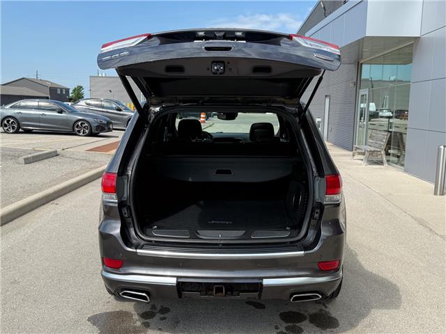 2020 Jeep Grand Cherokee Summit (Stk: 26335A) in London - Image 6 of 27