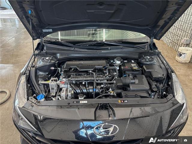 2023 Hyundai Elantra Preferred (Stk: 167075) in London - Image 10 of 26