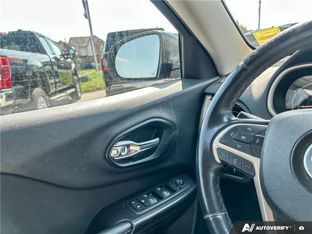 2014 Jeep Cherokee Sport (Stk: T625AAZ) in Grimsby - Image 17 of 25